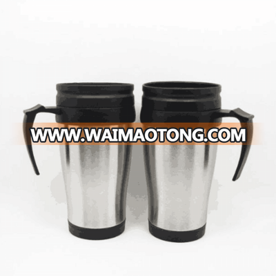 Promotional mug plastic inside and stainless steel outside auto mug with handle yongkang